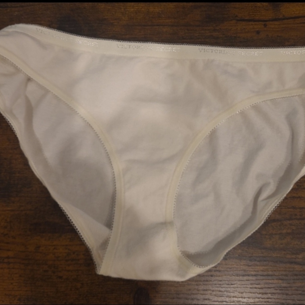 Victoria's Secret Ivory Low-Rise Bikini